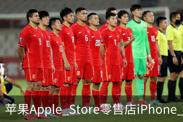 苹果Apple Store零售店iPhone Duo巨型雕塑揭幕首秀：全球四家店展出，中国有一家
